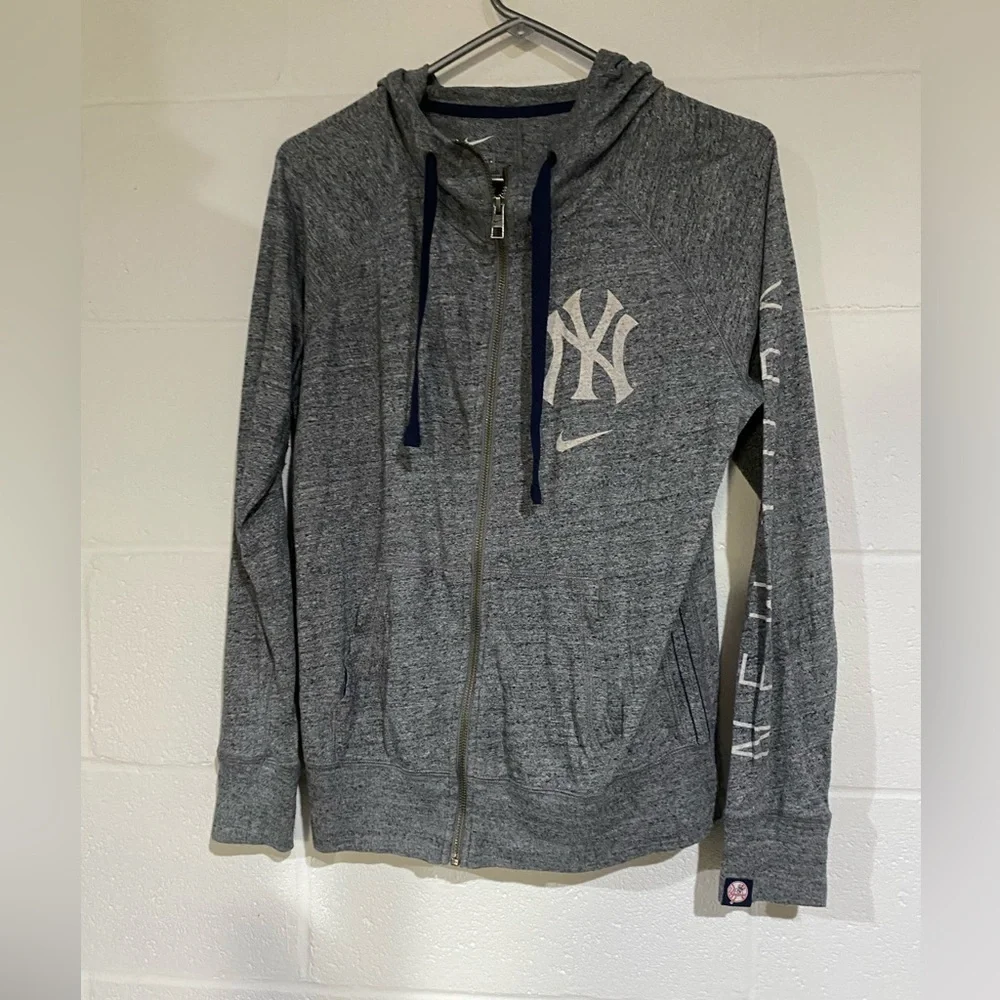 Nike grey navy blue New York Yankees full zip medium